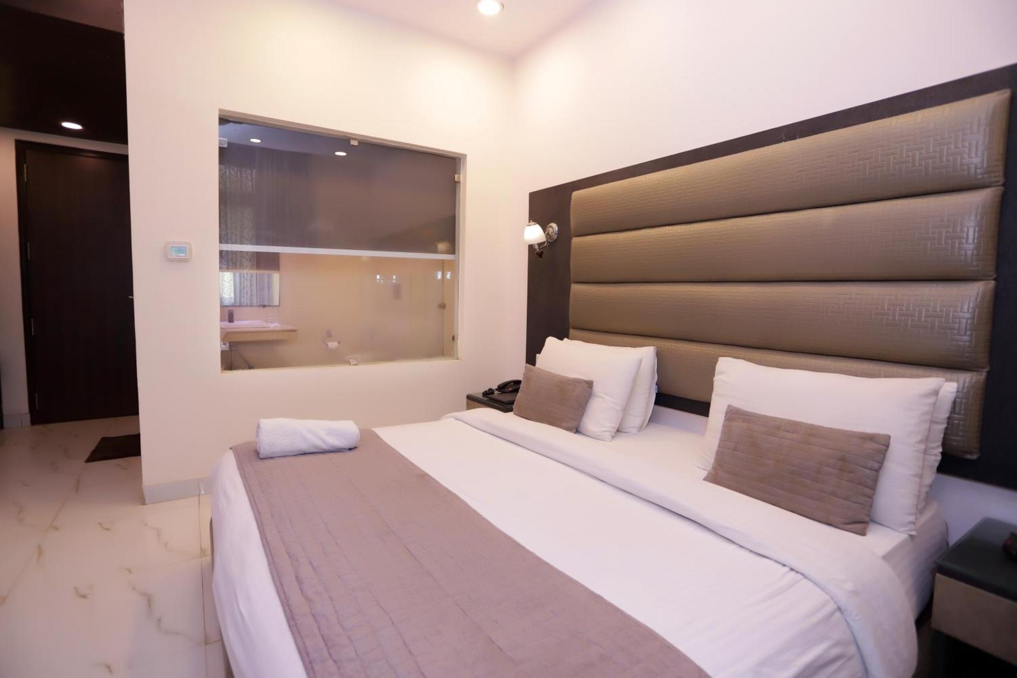 Hotel Pk Residency Noida Exteriér fotografie